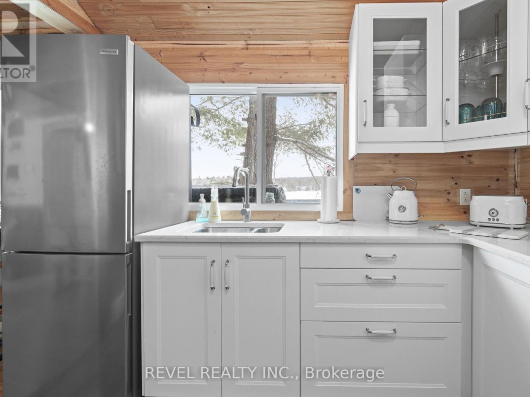 1129 LAKESHORE ROAD, Gooderham Lake