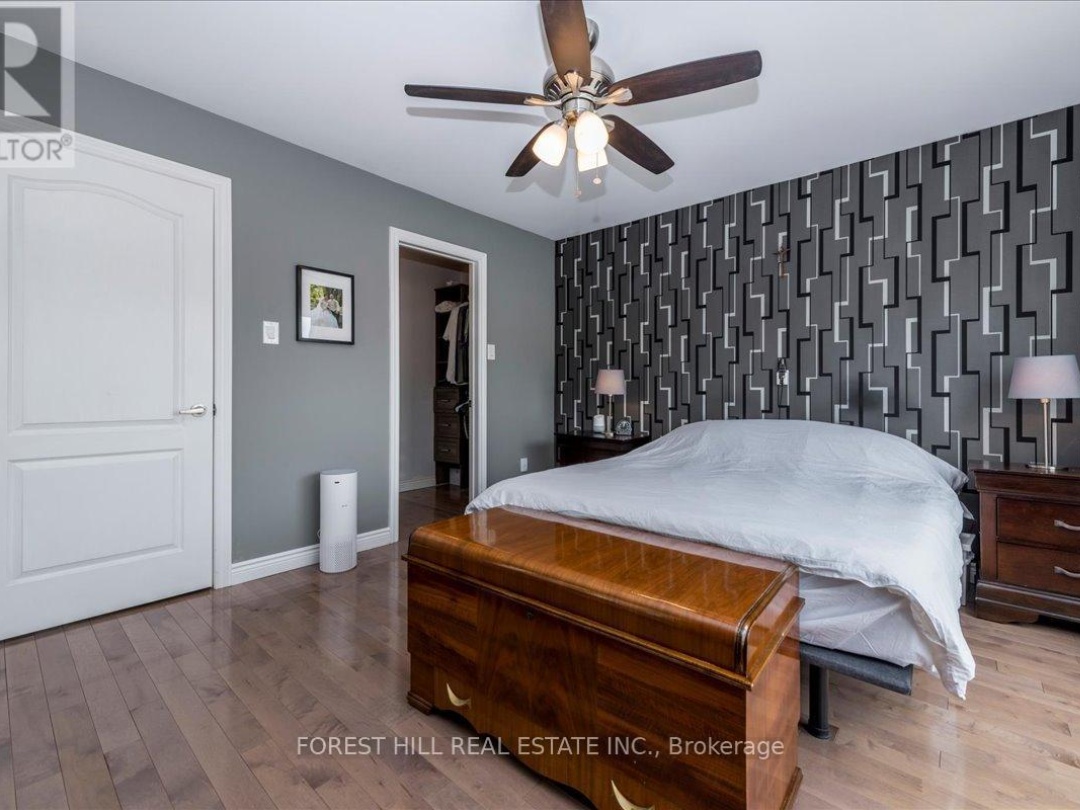 8 - 100 LAGUNA PARKWAY, 