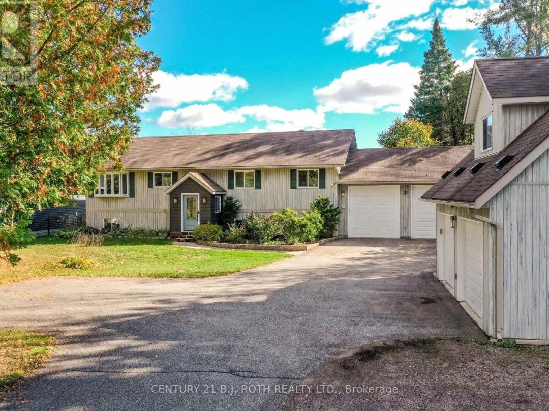 3371 LAKE ST. GEORGE BOULEVARD, Lake St George