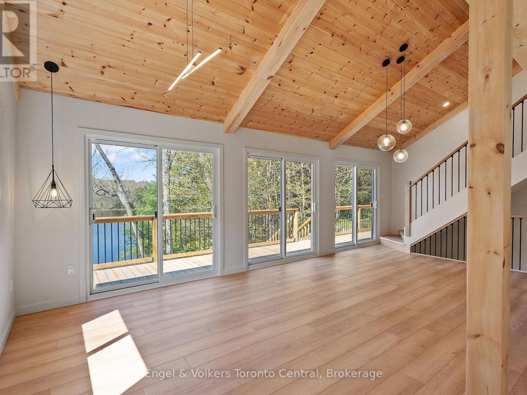 1457 LAKE JOSEPH ROAD, McTaggart Lake
