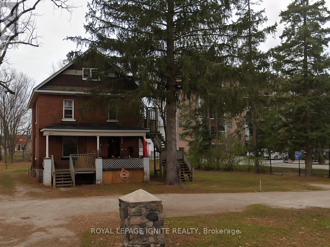 385 & 387 WEST STREET N, 