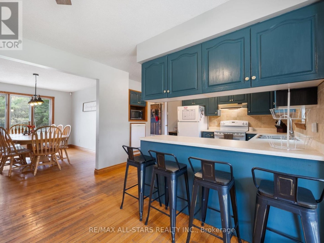 863 LINDEN VALLEY ROAD, Kawartha Lakes (Mariposa)