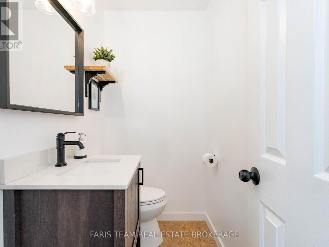 238 ROBINS POINT ROAD, Georgian Bay