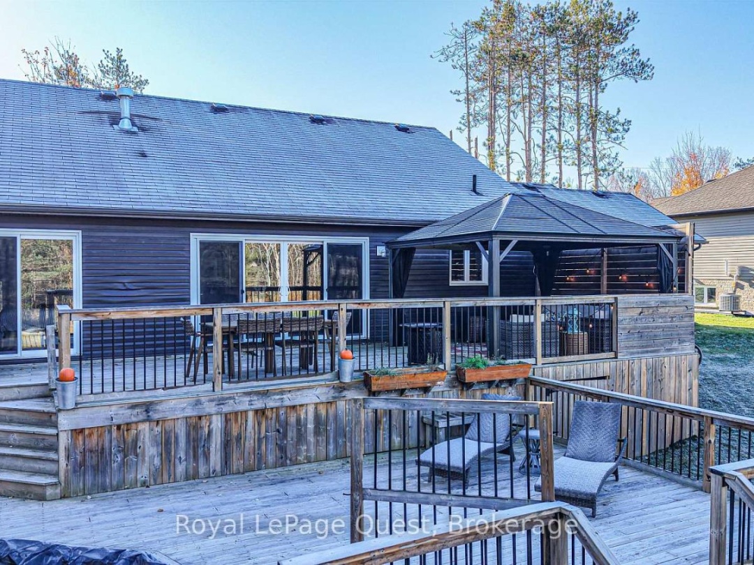 2044 MARCHMONT ROAD, 