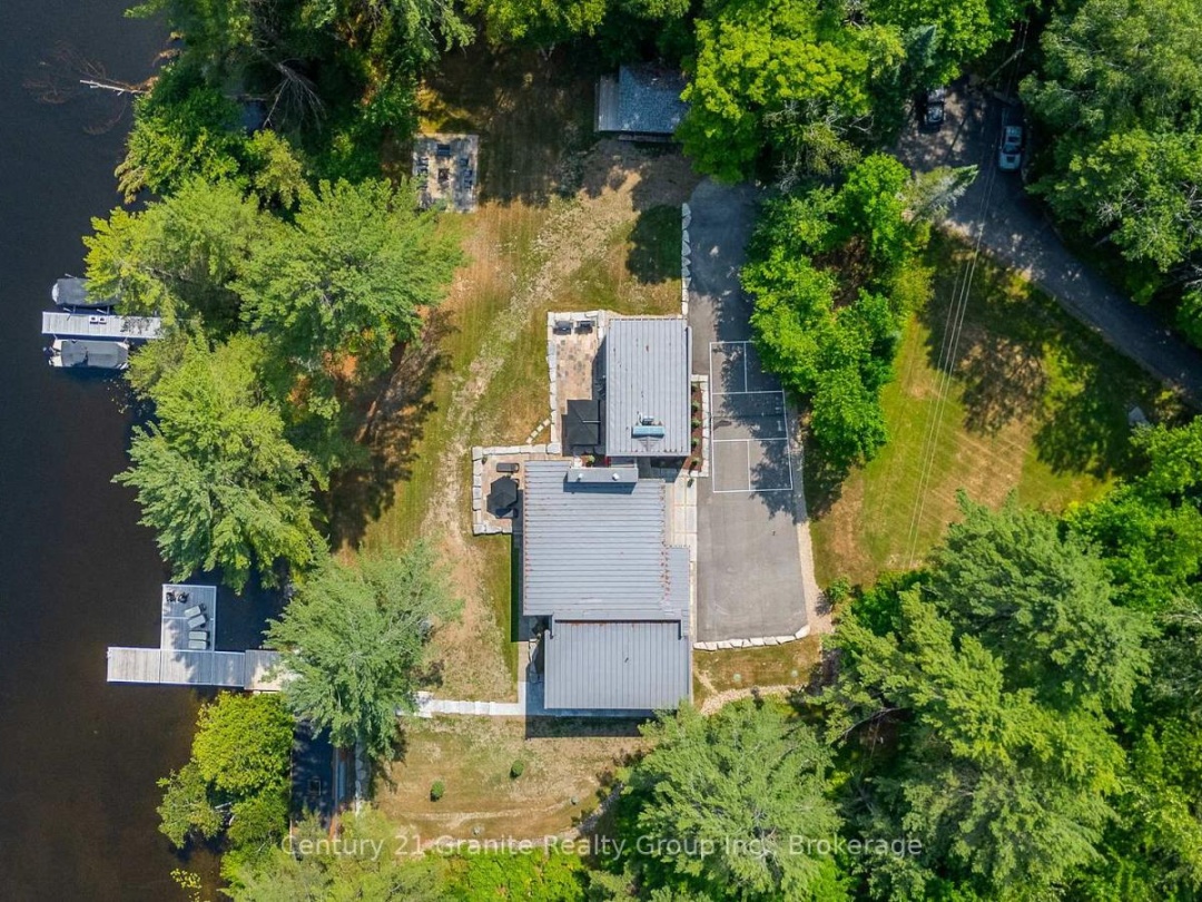 1085 GRACE ROAD, 