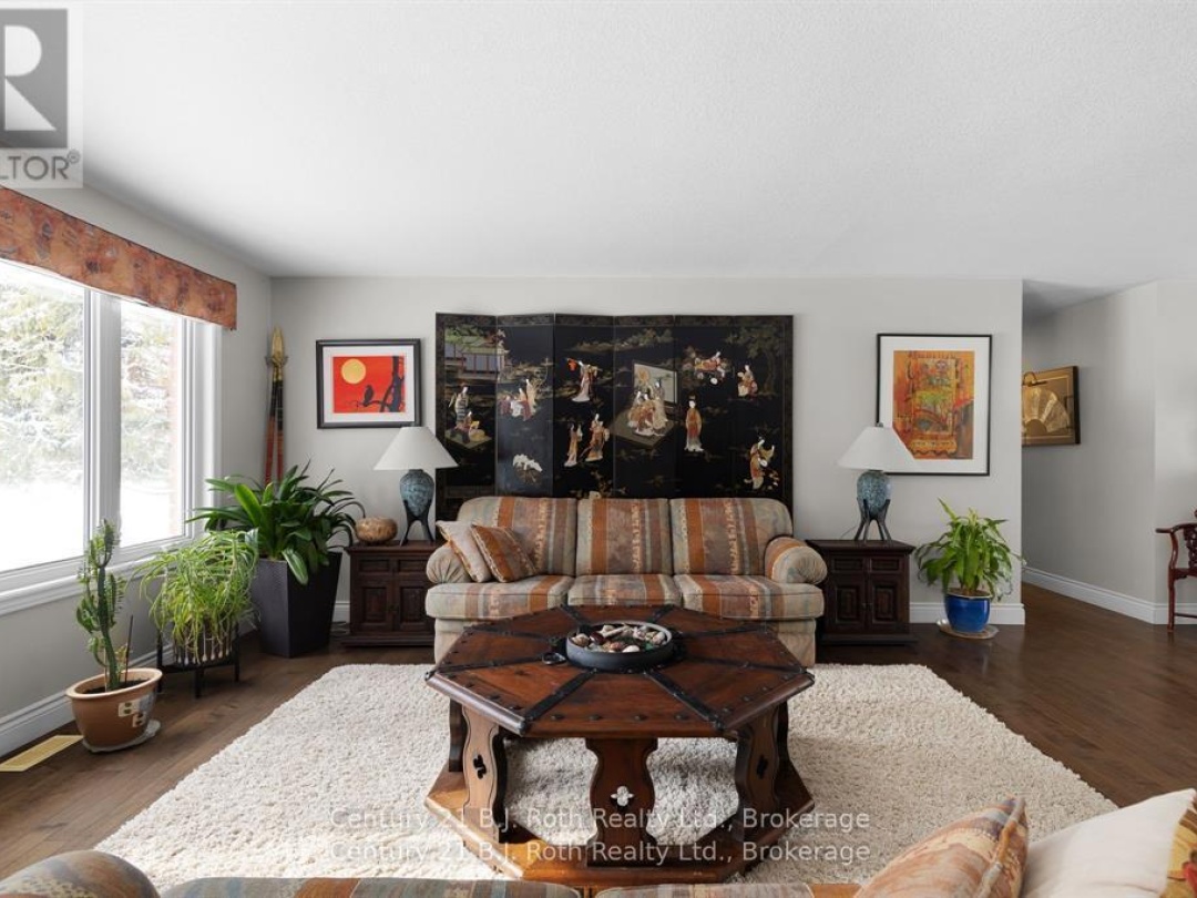 179 BAYSHORE DRIVE, Lake Simcoe