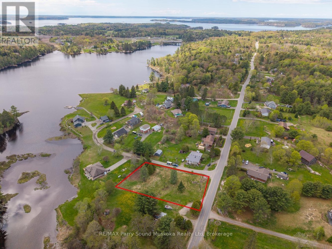 63 PINERIDGE DRIVE, McDougall