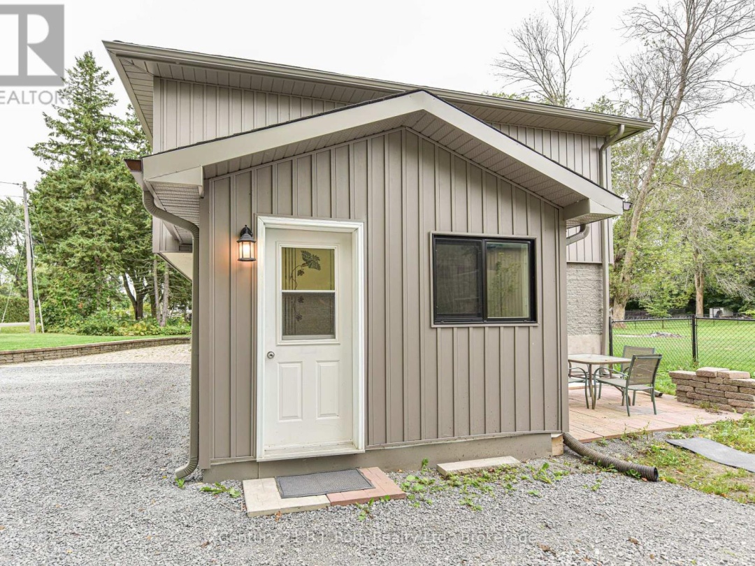 4693 DANIEL STREET, Ramara (Atherley)