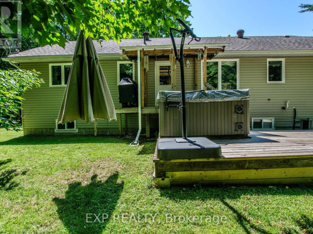 56 BECKETTS SIDE ROAD N, 