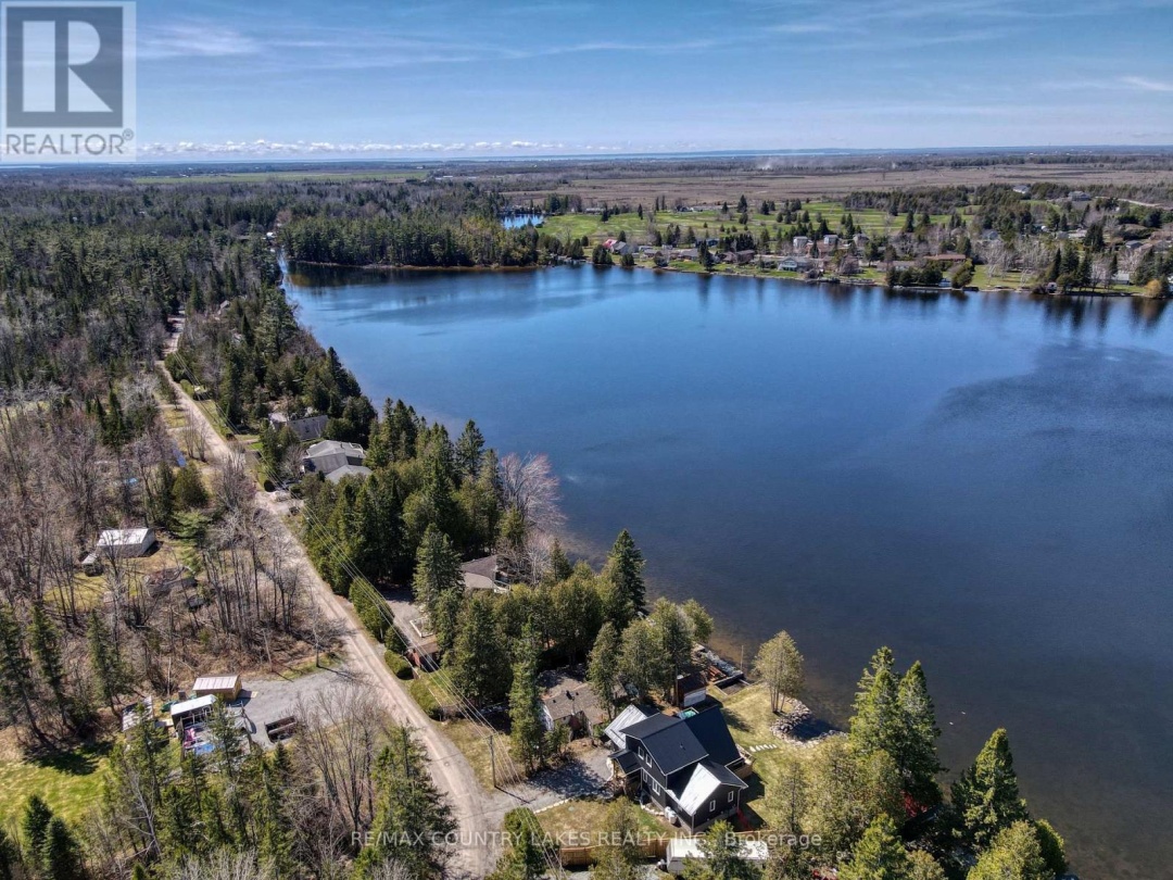 87 PARADISE ROAD, Canal Lake
