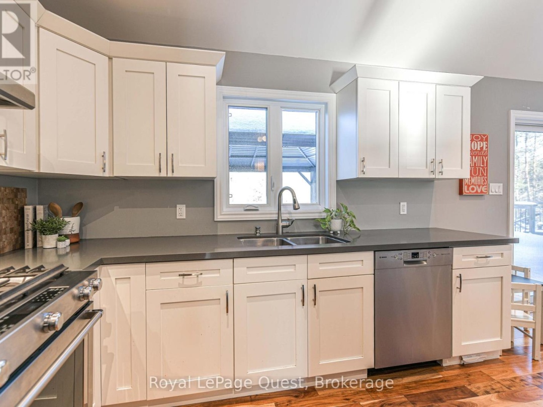 2044 MARCHMONT ROAD, 