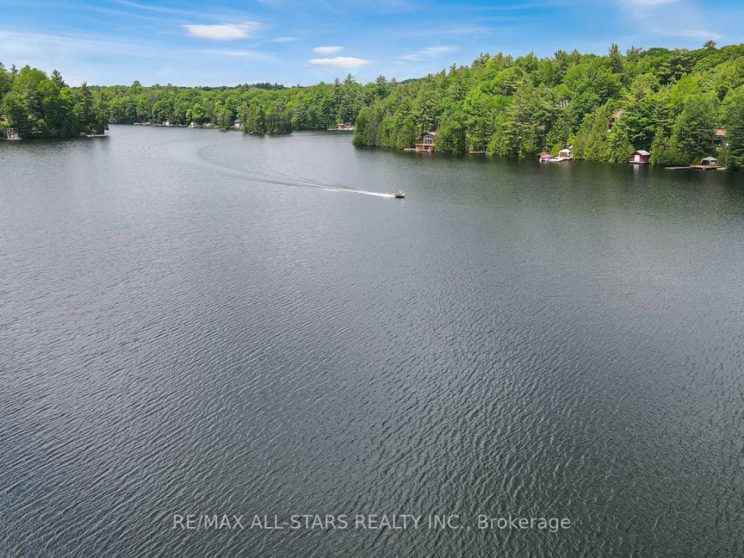 1233 CRYSTAL LAKE ROAD, Crystal Lake