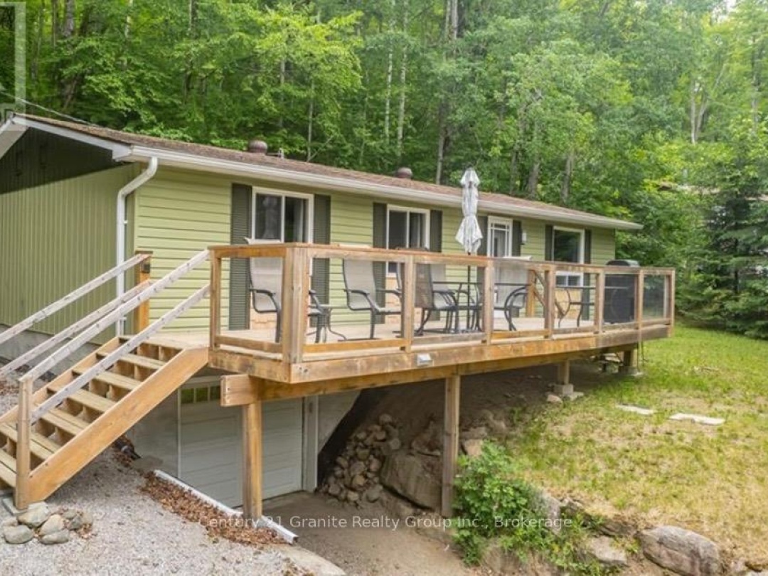 6087 HALIBURTON LAKE ROAD, Haliburton Lake