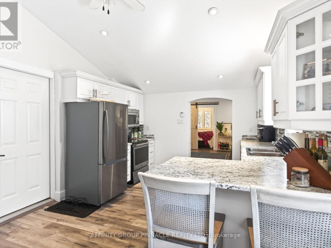 147 STURGEON GLEN ROAD, Sturgeon Lake