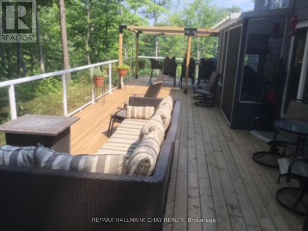 3285 ROCKCLIFFE COURT, Gloucester Pool