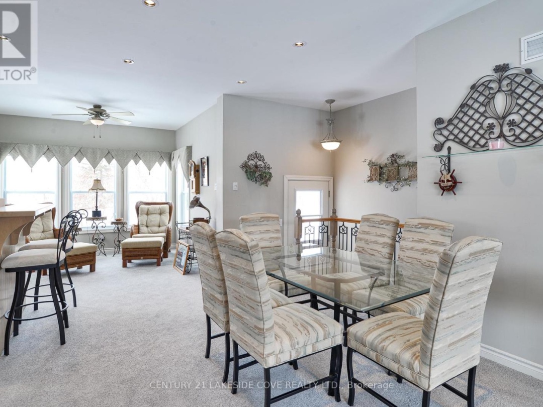 2811 STEPHEN DRIVE, Lake Simcoe