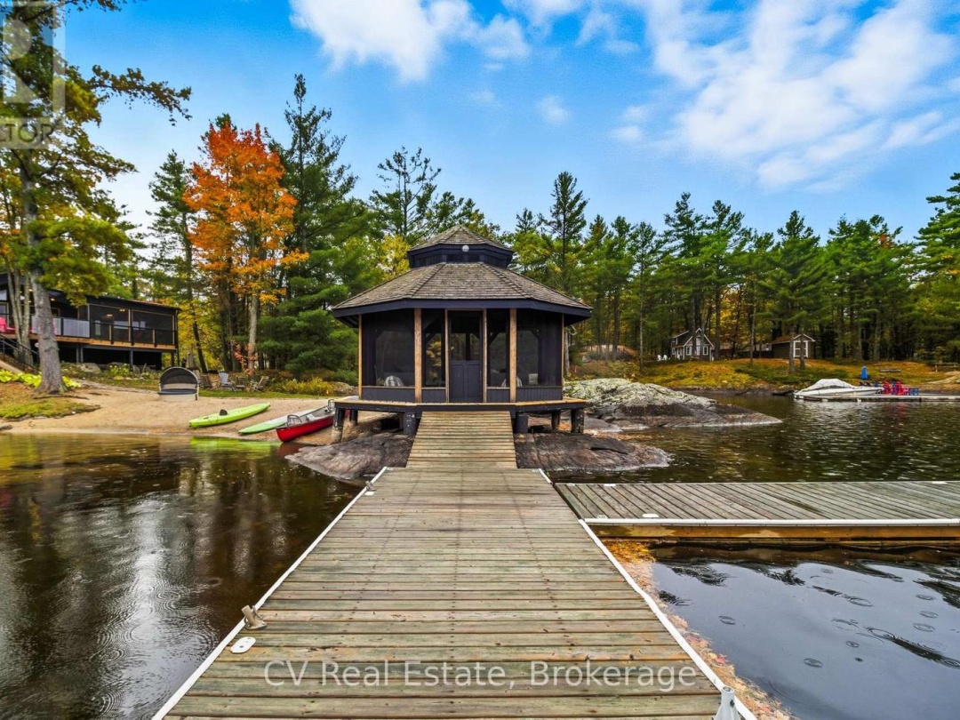 1069 WHITE EAGLE ROAD, Kahshe Lake