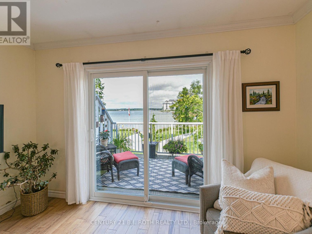 204 - 43 CREIGHTON STREET, Lake Simcoe