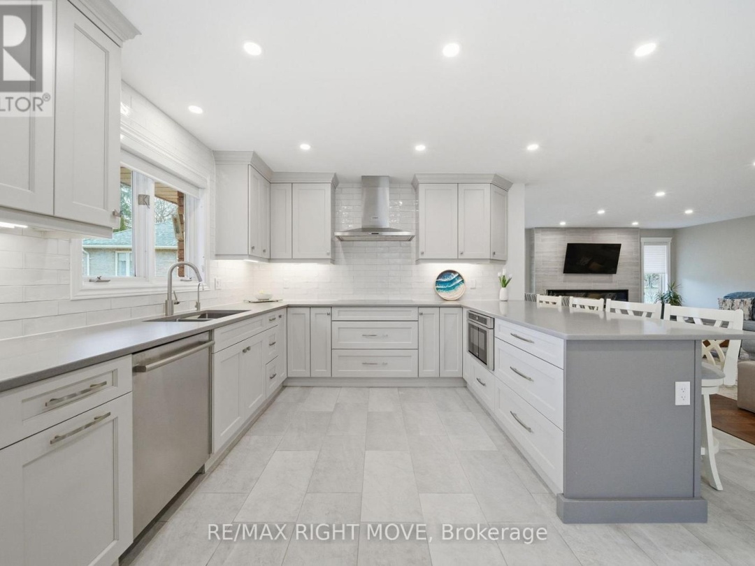 2 LAVENDER COURT, Ramara