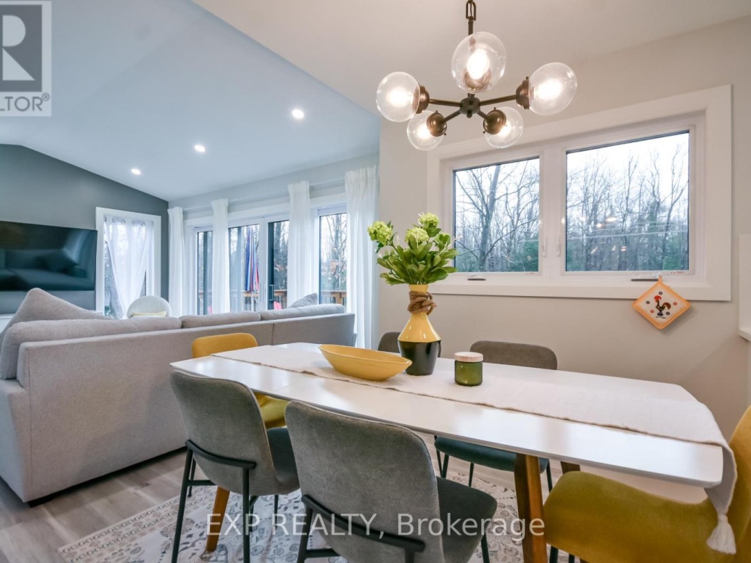 39 BECKETTS SIDE ROAD, Tay