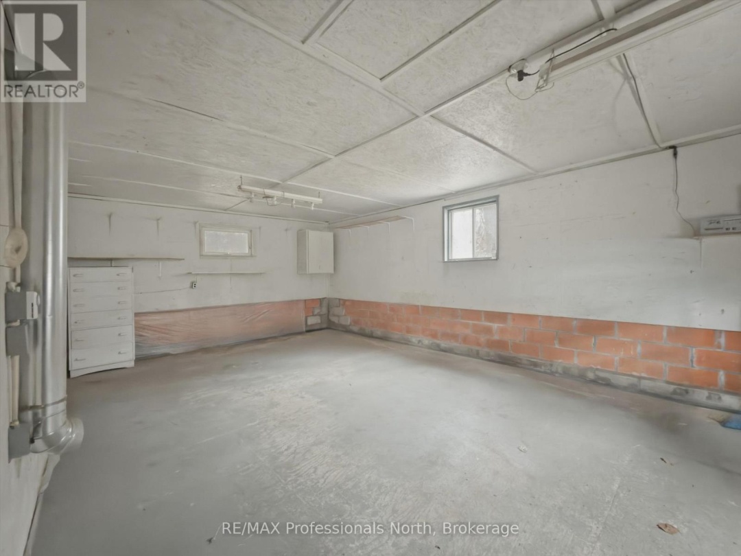 11 BEACON LANE, Bracebridge (Macaulay)