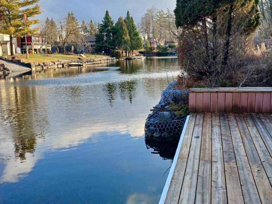 205 PIRATES GLEN DRIVE, Pigeon Lake