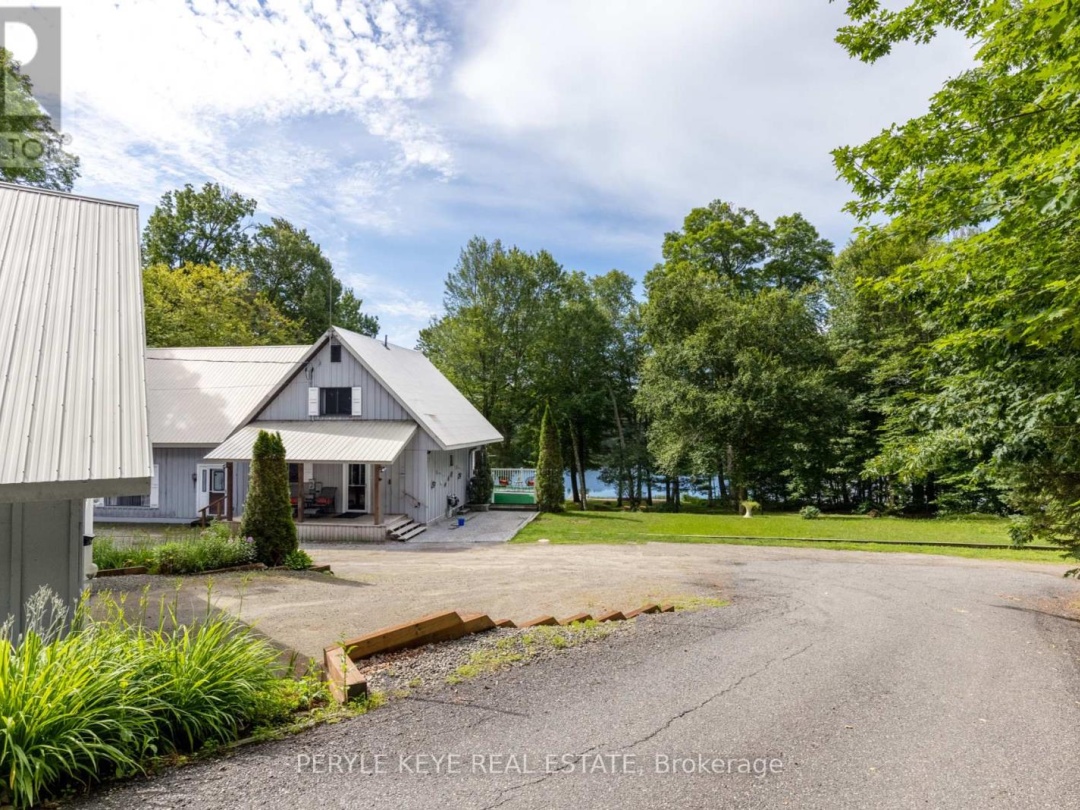 1105 South Clear Lake Road, Bracebridge