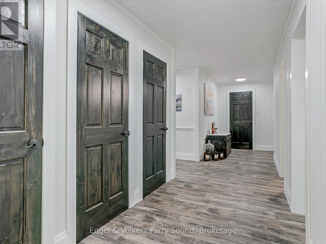 49 REGENCY DRIVE, Richmond Lake