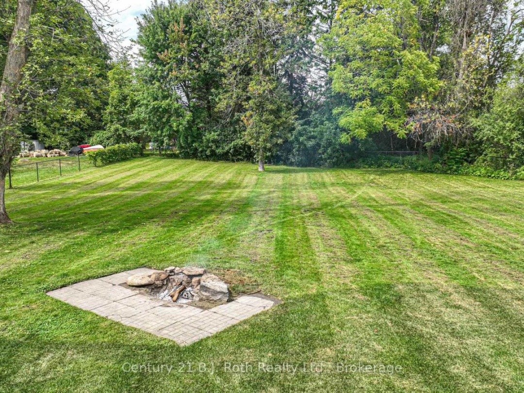 4693 DANIEL STREET, Ramara (Atherley)