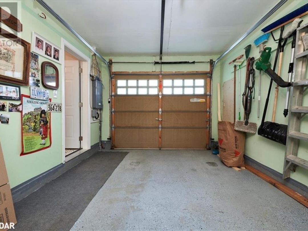 15 CARNOUSTIE Lane, 
