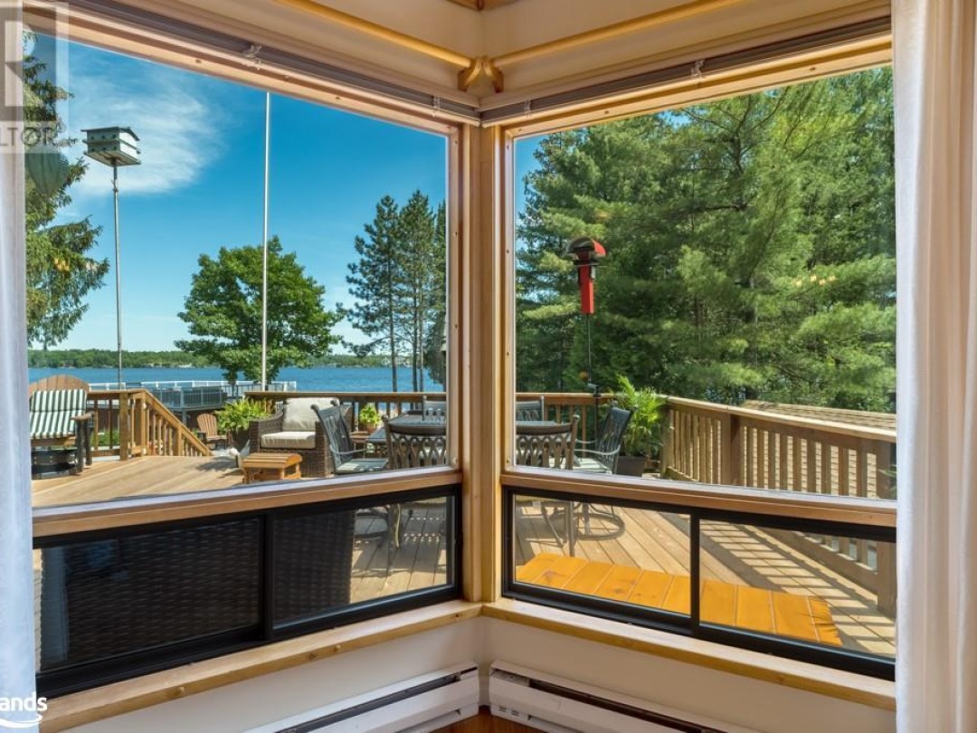 247 Wapaska Crescent, Lake Muskoka