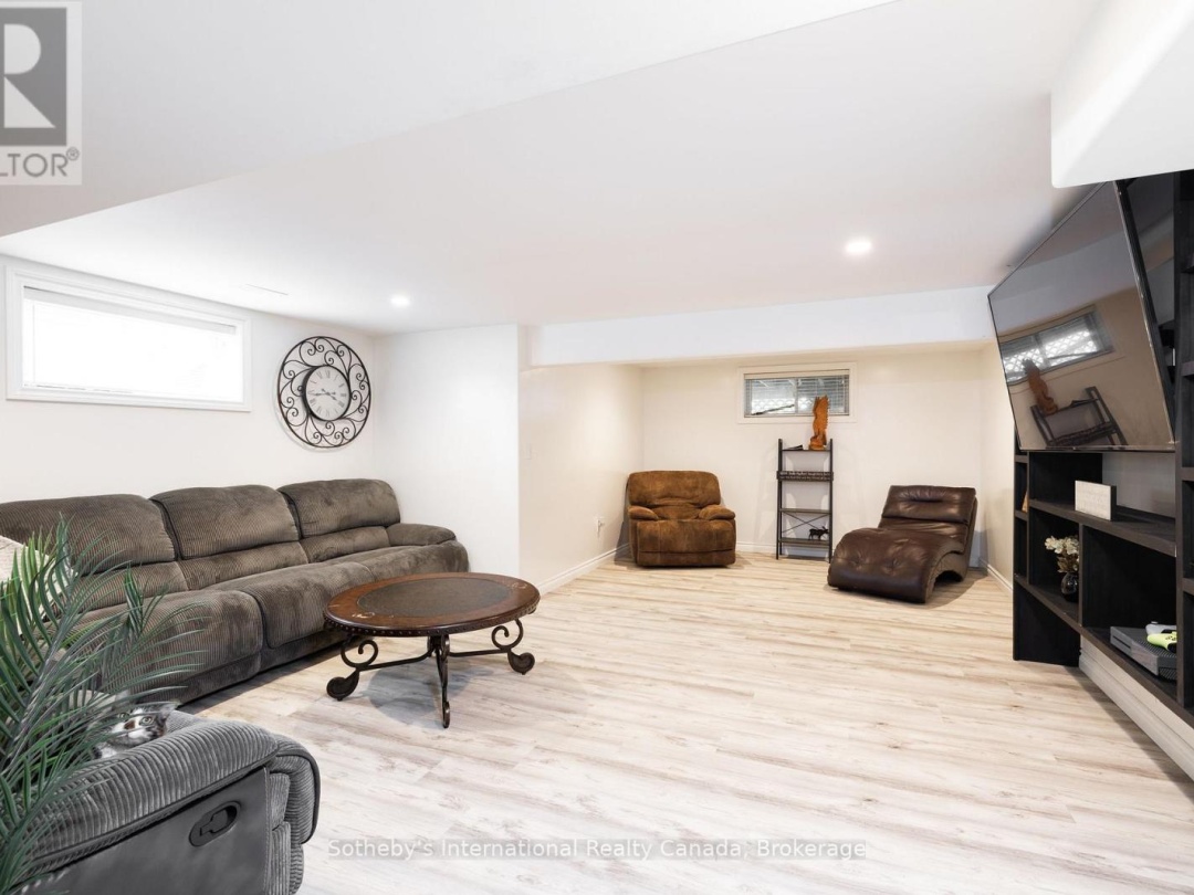 129 BASS LINE, Oro-Medonte (Prices Corners)