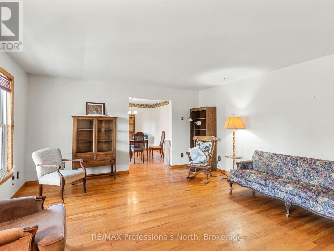 1415 SOUTH LAKE ROAD, 