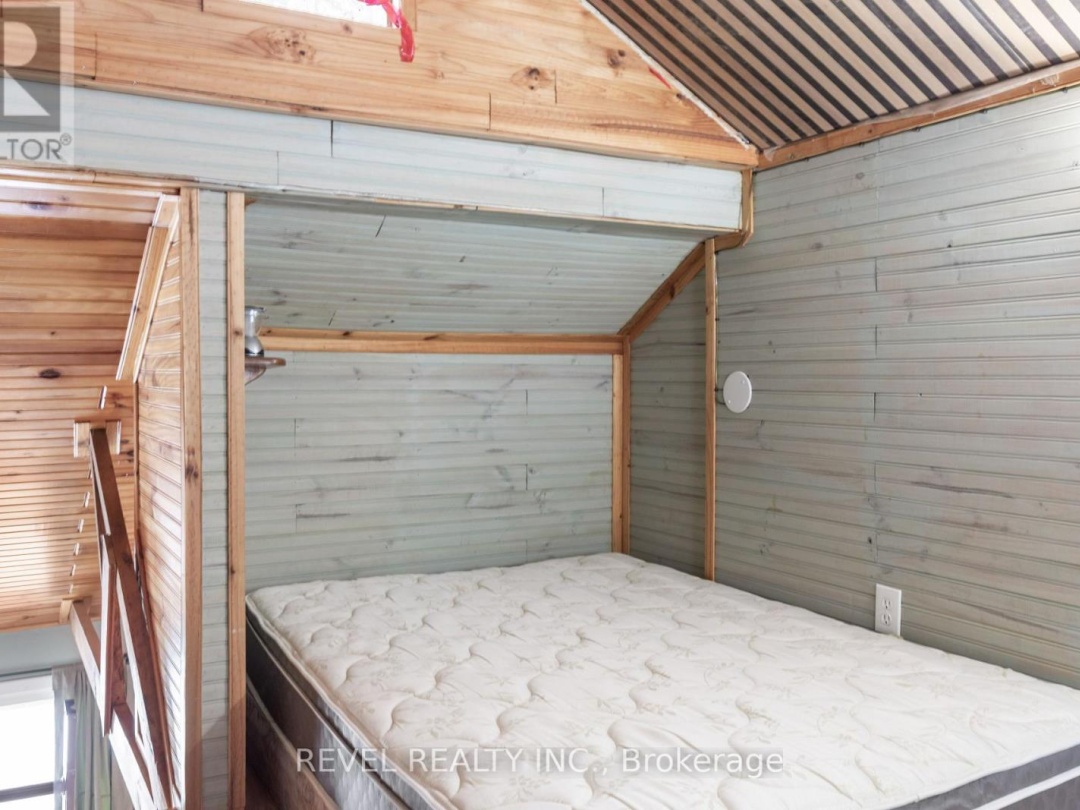1129 LAKESHORE ROAD, Gooderham Lake
