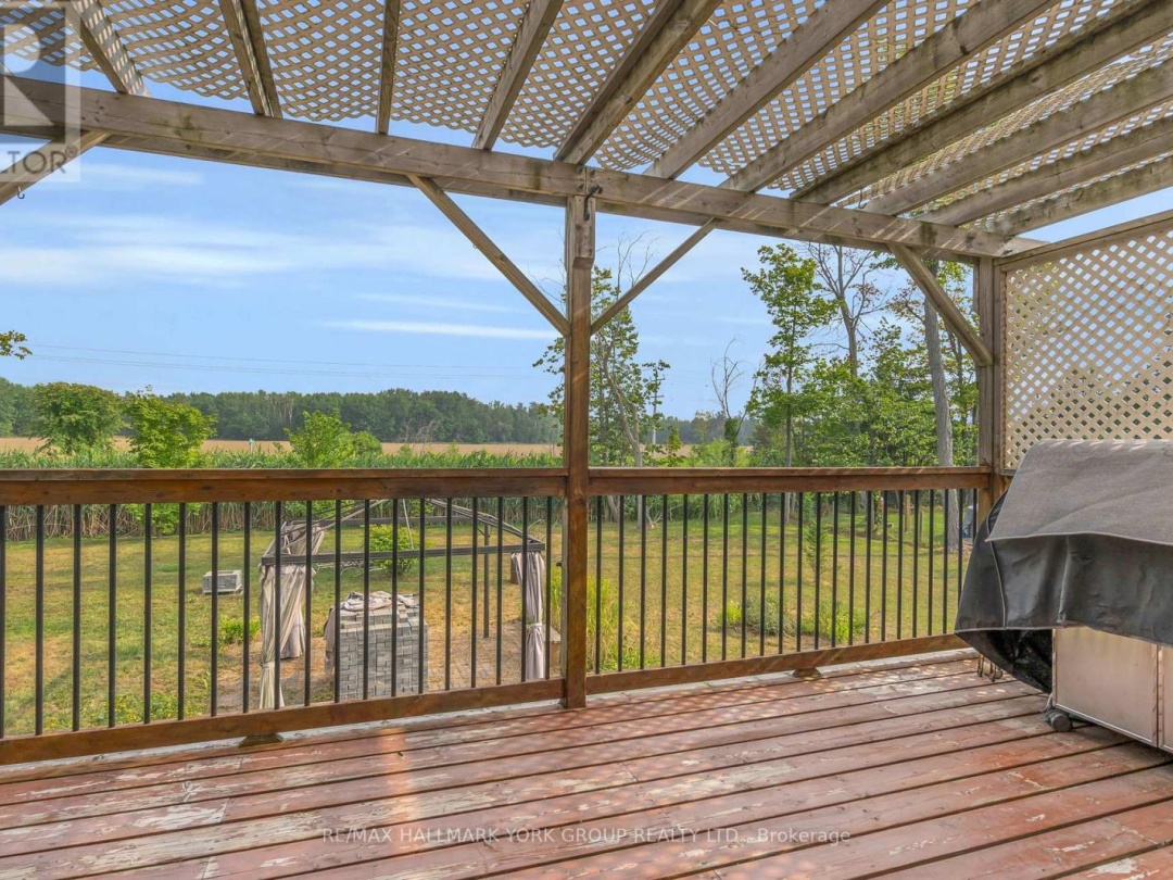 36 BALL AVENUE E, 