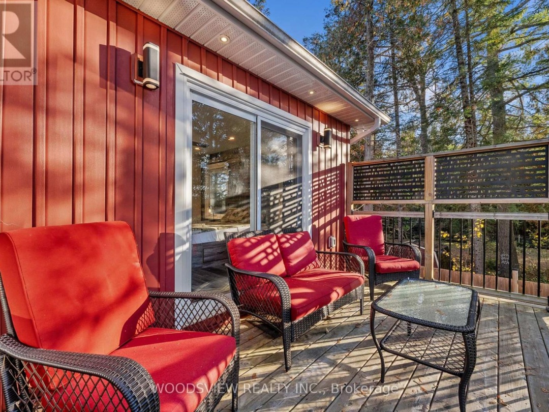 89 LITTLE SILVER WAY, 