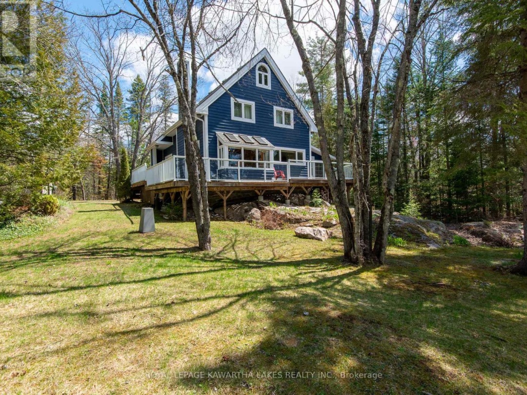 11 WOODWORTH DRIVE, Four Mile Lake
