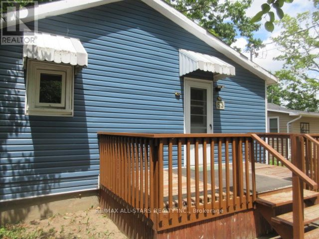 83 KING STREET W, 