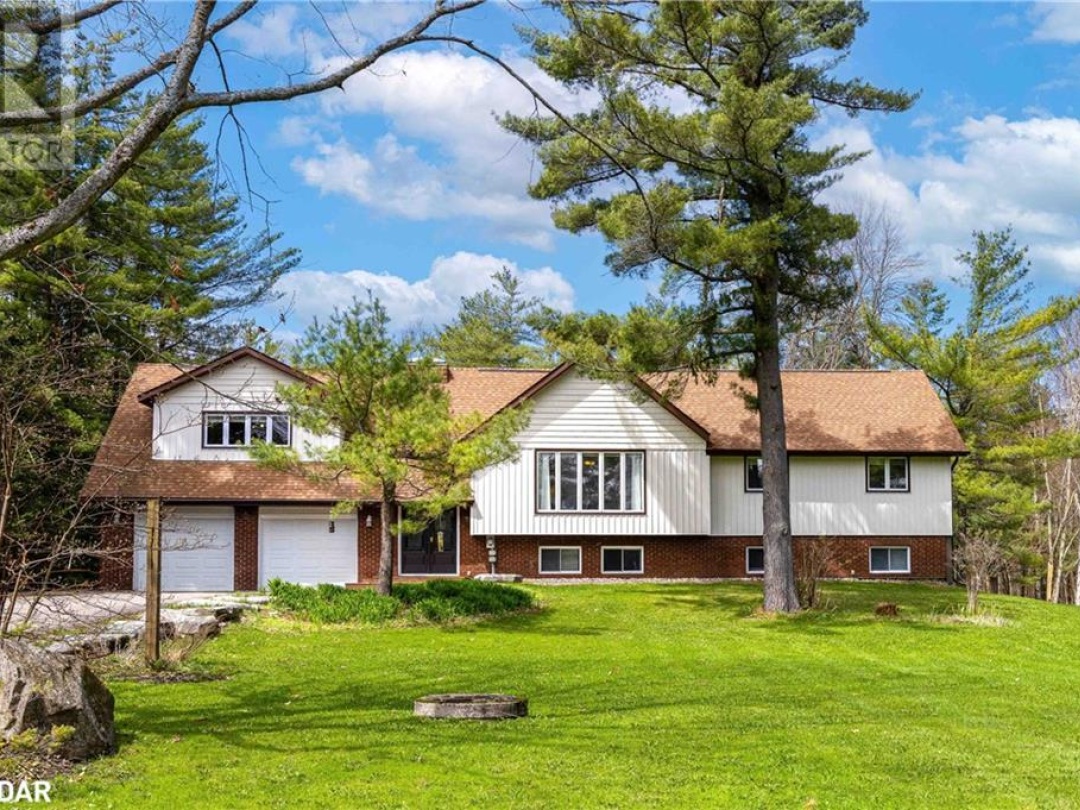 1936 PENINSULA POINT Road, 