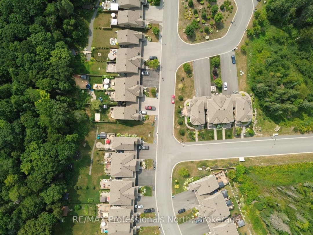 8 SPALDING CRESCENT, Huntsville (Chaffey)