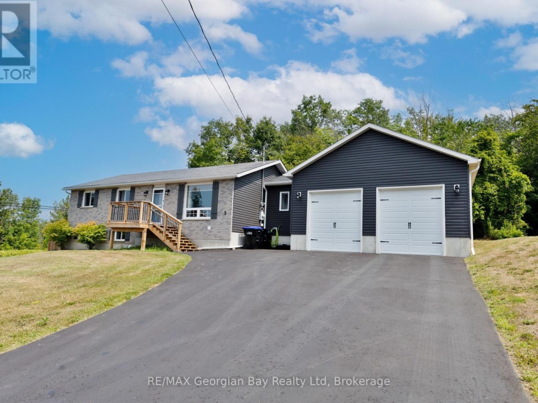 5 EASTON AVENUE, Tay (Port McNicoll)