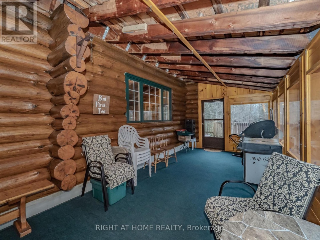 1696 HIGHWAY 118 E, 