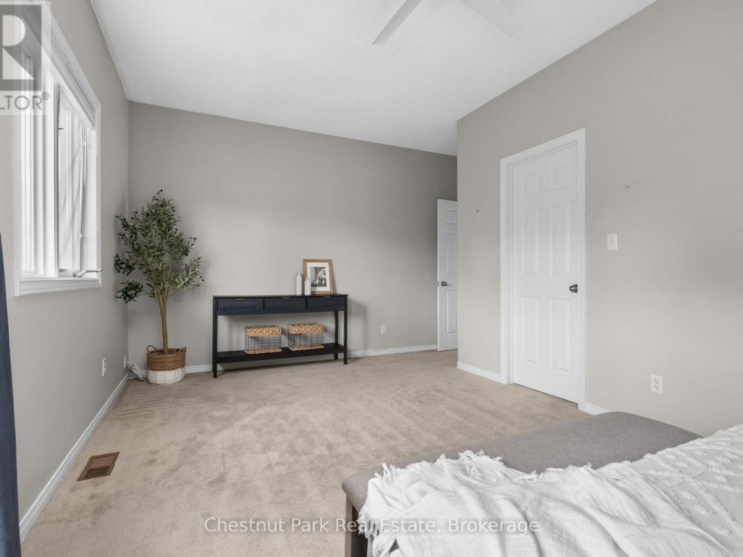 22 GLENWOOD DRIVE, Huntsville (Chaffey)