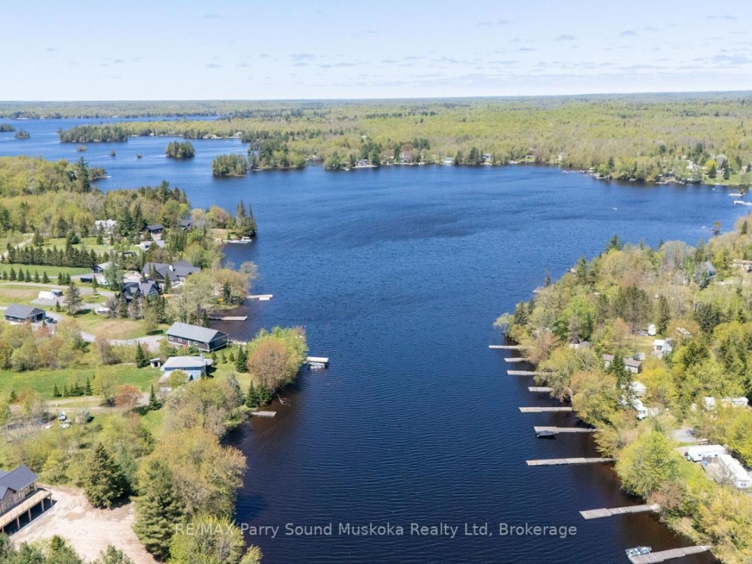 587 CENTRE ROAD, Manitouwabing Lake
