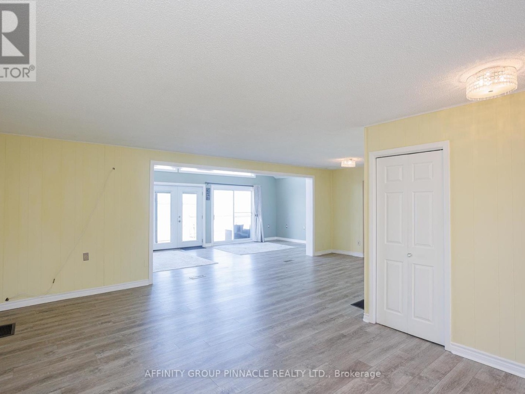 14 ORIOLE ROAD, Cameron Lake