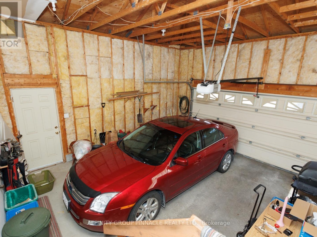 16 HILLVIEW DRIVE, Kawartha Lakes (Bobcaygeon)