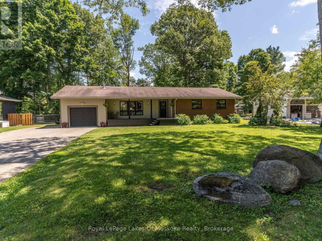 220 ALEXANDER STREET, Gravenhurst (Muskoka (S))