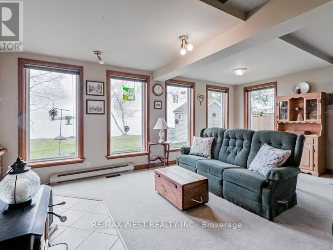 4669 ANDERSON AVENUE, Lake Simcoe