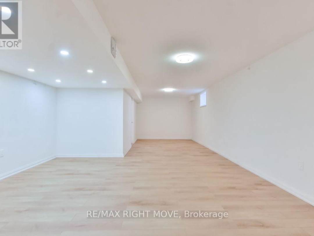 3721 QUAYSIDE DRIVE, Severn (West Shore)