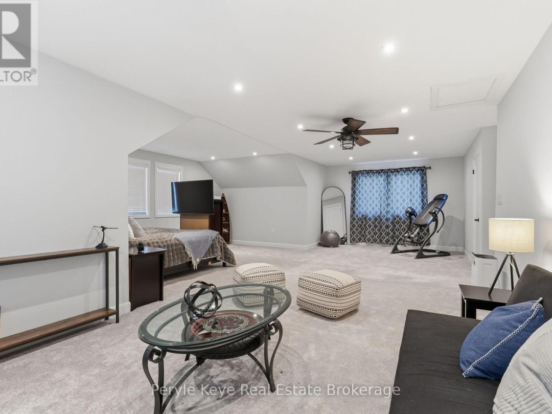 1056 XAVIER STREET, Gravenhurst (Morrison)